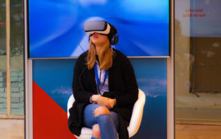 realidad virtual 1 320x202 - Cómo aprovechar la realidad virtual en tu stand